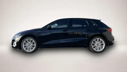 Gebraucht Audi A3 Advanced 150 PS (110 kW) 2022 Schwarz Limousine