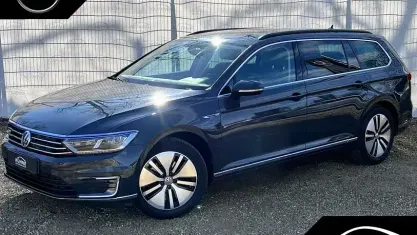 Używany VW Passat GTE 218 KM (160 kW) 2017 Szary Kombi
