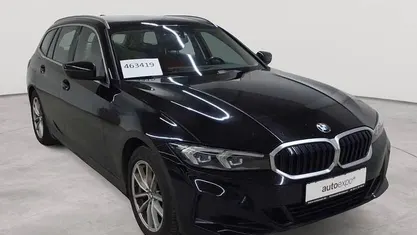 Schwarz uni Gebraucht 2022 BMW 320 Sport Line Kombi | 22.990 € (Fairer Preis)