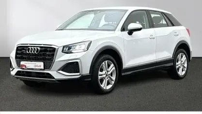Gebraucht Audi Q2 Advanced Plus 190 PS (139 kW) 2023 Gletscherweiß metallic SUV