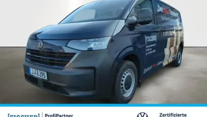 Gebraucht VW T7 150 PS (110 kW) 2025 Dark indigo blue Van