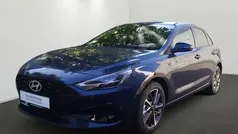 Dunkel blau Gebraucht 2024 Hyundai i30 Advantage Limousine | 21.500 € (Fairer Preis)