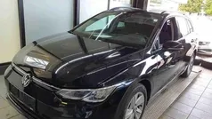 Schwarz Gebraucht 2022 VW Golf VIII Life Kombi | 23.912 € (Fairer Preis)