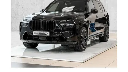 Gebraucht BMW X7 M Sport 352 PS (258 kW) 2025 Black sapphire metallic SUV