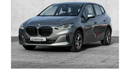 Grau Gebraucht 2024 BMW 218 Active Tourer Luxury Line Van / Kleinbus | 27.900 € (Superpreis)
