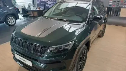 Gebraucht Jeep Compass North 131 PS (96 kW) 2025 Grün SUV
