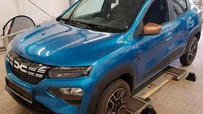 Gebraucht 2023 Dacia Spring Extreme Kleinwagen | 12.990 € (Guter Preis)