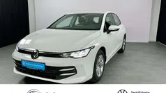 Gebraucht 2024 VW Golf VIII Life Limousine | 25.490 € (Fairer Preis)