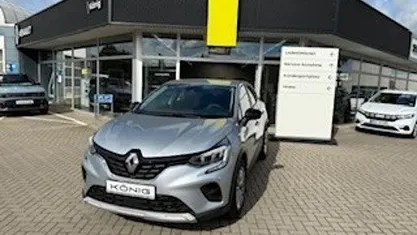 Highlandgrau Gebraucht 2024 Renault Captur Equilibre SUV | 18.698 € (Fairer Preis)
