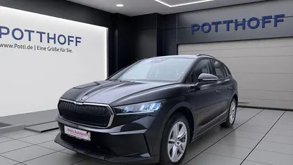Gebraucht Skoda Enyaq iV Loft 108 kW (148 PS) 2023 Blackmagic perleffekt SUV