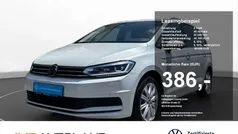 Oryxweiß perlmutteffekt Gebraucht 2024 VW Touran Move Van / Kleinbus | 34.150 € (Guter Preis)