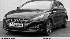 Schwarz Gebraucht 2022 Hyundai i30 Trend Limousine | 17.940 € (Fairer Preis)
