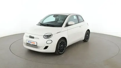 Gebraucht Fiat 500e La Prima 86 kW (118 PS) 2023 Weiß Limousine