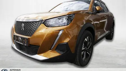 Gebraucht Peugeot 2008 Allure 131 PS (96 kW) 2022 SUV