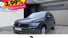 Grau Gebraucht 2023 VW Tiguan Life SUV | 29.922 € (Fairer Preis)