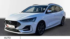 Frostweiß Gebraucht 2024 Ford Focus ST-Line X Kombi | 19.980 € (Superpreis)