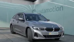 Grau Gebraucht 2022 BMW 320e Sport Line Van / Kleinbus | 30.550 € (Fairer Preis)