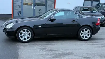 Gebraucht Mercedes SLK200 136 PS (100 kW) 1999 Schwarz Cabrio