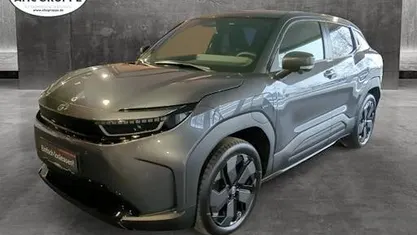 Nuova Toyota Urban Cruiser Lounge 128 kW (175 CV) 2026 Grigio SUV