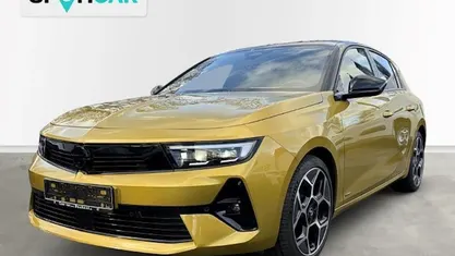 Gelb Gebraucht 2022 Opel Astra Ultimate Limousine | 23.990 € (Teuer)