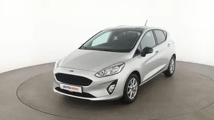 Grau Gebraucht 2018 Ford Fiesta Cool & Connect Limousine | 11.790 € (Fairer Preis)