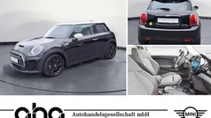 Schwarz Gebraucht 2022 Mini Cooper SE Classic Kleinwagen | 16.420 € (Guter Preis)