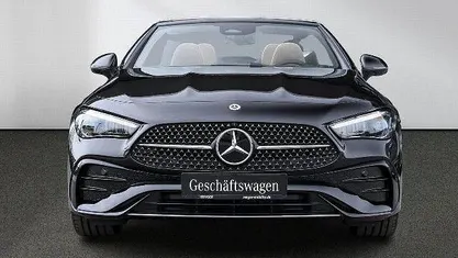 Gebraucht Mercedes CLE300 AMG 258 PS (189 kW) 2026 Schwarz Cabrio
