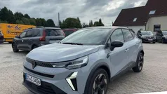 Rafalgrau metallic, black pearlschwarz metallic (grau) Gebraucht 2025 Renault Captur Techno SUV | 25.289 € (Guter Preis)