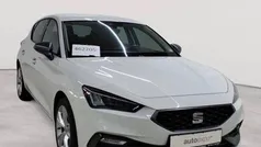 Weiß Gebraucht 2021 Seat Leon FR Kleinwagen | 17.190 € (Guter Preis)