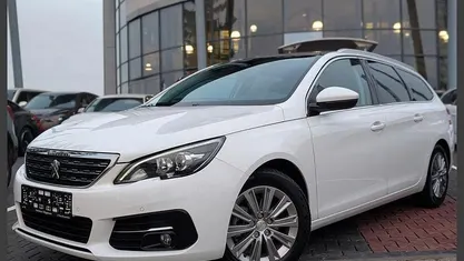 Gebraucht Peugeot 308 SW Business-Line 131 PS (96 kW) 2018 Weiß Kombi