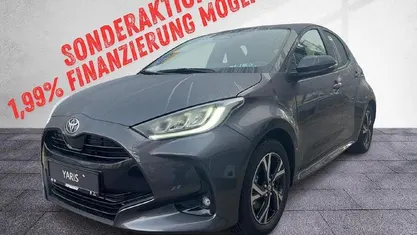Neu Toyota Yaris Hybrid Comfort 116 PS (85 kW) 2025 Marlingrau Limousine
