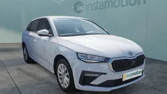 Weiß Gebraucht 2024 Skoda Scala Selection Kleinwagen | 21.340 € (Fairer Preis)