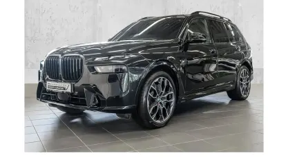 Gebraucht BMW X7 M Sport 340 PS (250 kW) 2025 Schwarz SUV