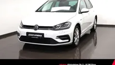 Weiß Gebraucht 2019 VW Golf VII Highline Limousine | 18.830 € (Fairer Preis)