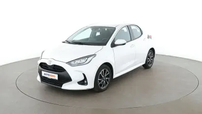 Gebraucht Toyota Yaris Team 125 PS (91 kW) 2021 Weiß Kleinwagen