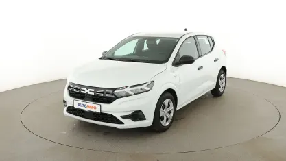Gebraucht Dacia Sandero Essentiel 91 PS (66 kW) 2024 Weiß Kleinwagen