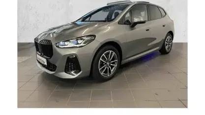 Gebraucht BMW 223 Active Tourer M Sport 204 PS (150 kW) 2023 Grau Van / Kleinbus