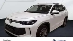 Oryxweiß perlmutteffekt Gebraucht 2025 VW Tayron Life SUV | 45.990 € (Superpreis)