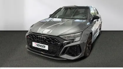 Gebraucht Audi RS3 Sportback Premium 400 PS (294 kW) 2024 Daytonagrau perleffekt Kleinwagen