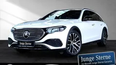 Weiss Gebraucht 2024 Mercedes E300 Kombi | 74.739 €