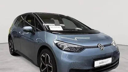 Stonewashed blue metallic / dach schwarz Gebraucht 2021 VW ID.3 Pro Performance Kleinwagen | 21.789 € (Fairer Preis)