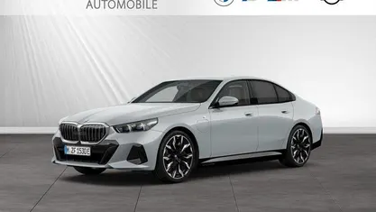Gebraucht BMW 550e M Sport 489 PS (359 kW) 2024 Limousine