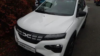 Gebraucht Dacia Spring Essentiel 33 kW (45 PS) 2023 Weiß Kleinwagen