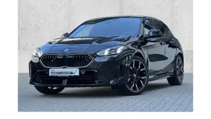 Gebraucht BMW 120 M Sport 150 PS (110 kW) 2025 Saphirschwarz Kleinwagen