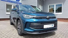 Blau metallic Neu 2024 VW Tiguan Life SUV | 37.900 € (Guter Preis)