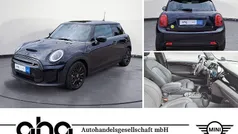 Schwarz Gebraucht 2022 Mini Cooper SE Classic Kleinwagen | 18.990 € (Fairer Preis)