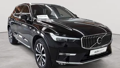 Gebraucht Volvo XC60 Plus 197 PS (144 kW) 2022 Black stone SUV