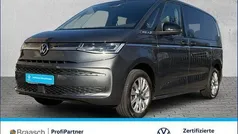 Grau Gebraucht 2023 VW T7 Style Van | 52.677 € (Fairer Preis)