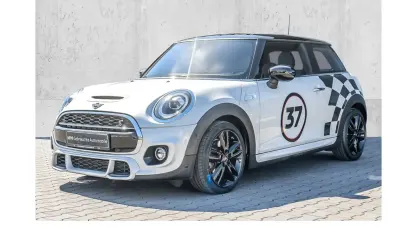 Gebraucht Mini John Cooper Works 192 PS (141 kW) 2020 White silver Kleinwagen