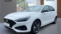 Weiß (atlas white / sol) Neu 2024 Hyundai i30 Advantage Limousine | 21.900 € (Fairer Preis)